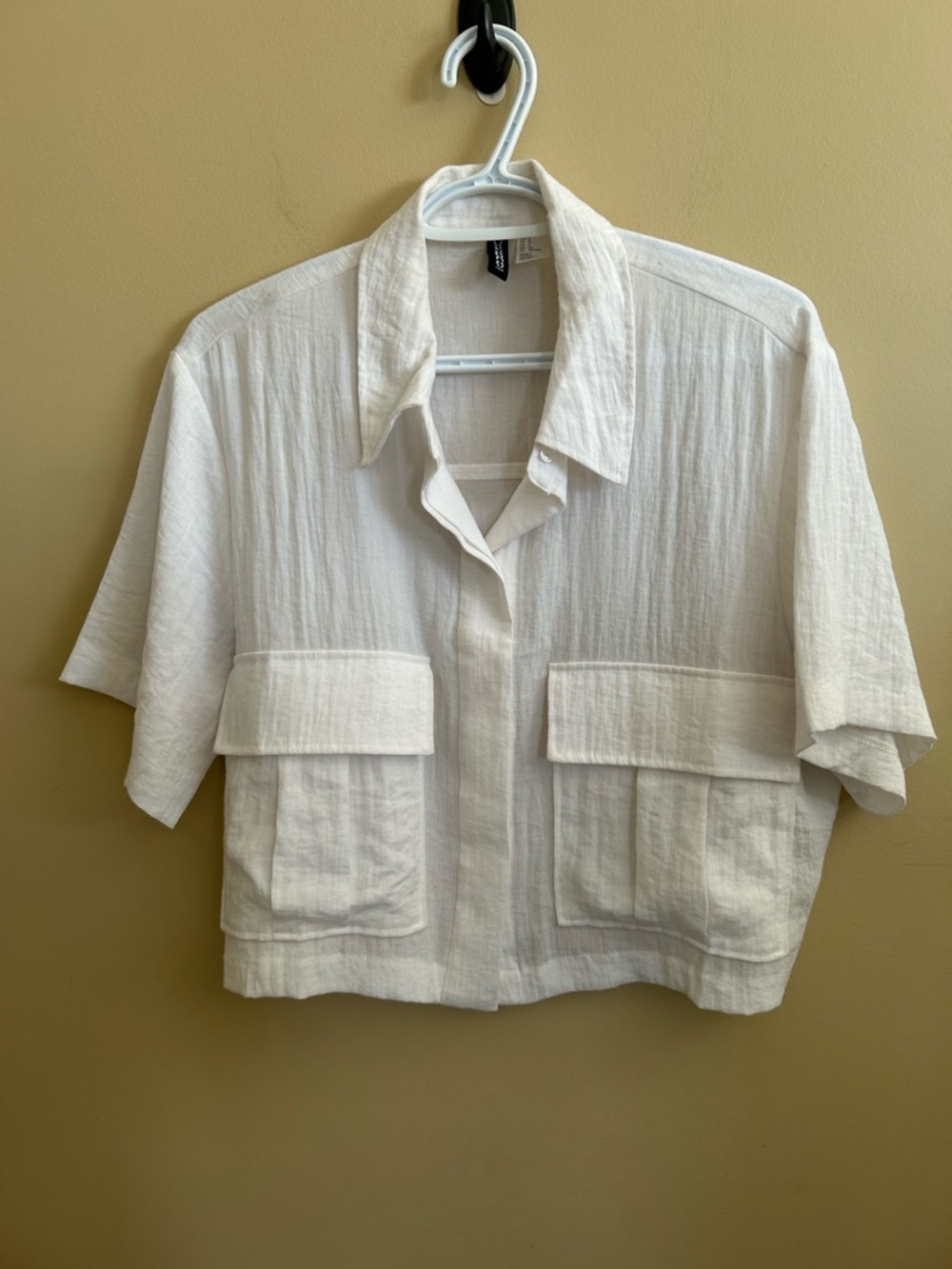H&M White Cropped utility baggy Button-Front Pocket Shirt